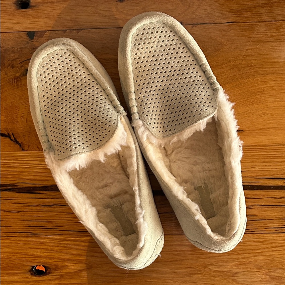 Kookaburra by UGG Light Green Loafers with Fur Lining